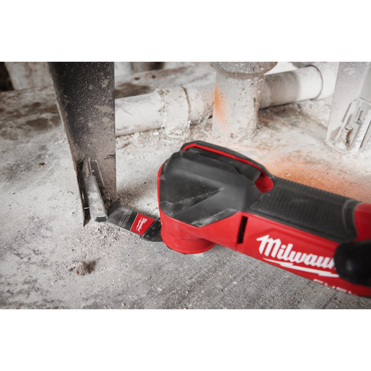 Milwaukee 48851561 Pânză nitrus carbide™ de 35 mm pentru aplicații extreme de metal dur. această pânză este ideală pentru tăierea elementelor de fixare metalice precum bolțuri, șuruburi, cuie și tije filetate.