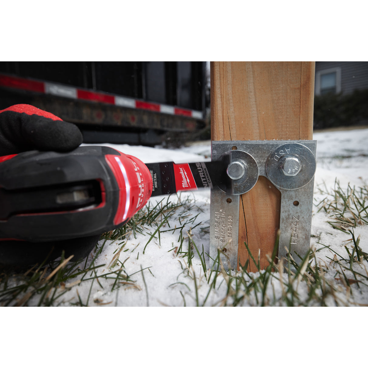 Milwaukee 48851561 Pânză nitrus carbide™ de 35 mm pentru aplicații extreme de metal dur. această pânză este ideală pentru tăierea elementelor de fixare metalice precum bolțuri, șuruburi, cuie și tije filetate.