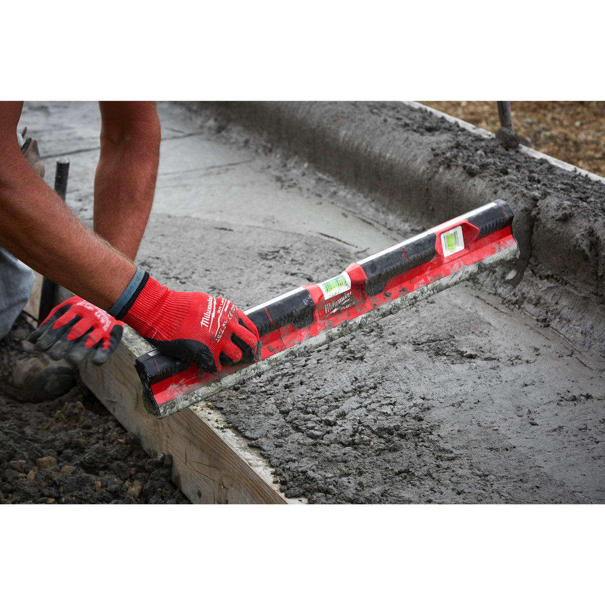 Milwaukee Nivelă dreptar pentru beton redstick 60 cm 4932459893