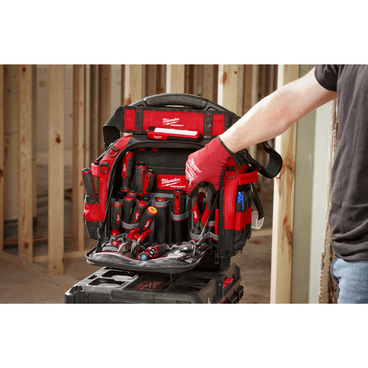 Milwaukee Geantă scule închisă PACKOUT™ 38 cm 4932493623