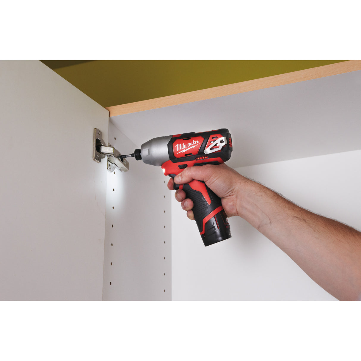 Milwaukee M12bid-202c mașină de înșurubat cu impact 4933441960