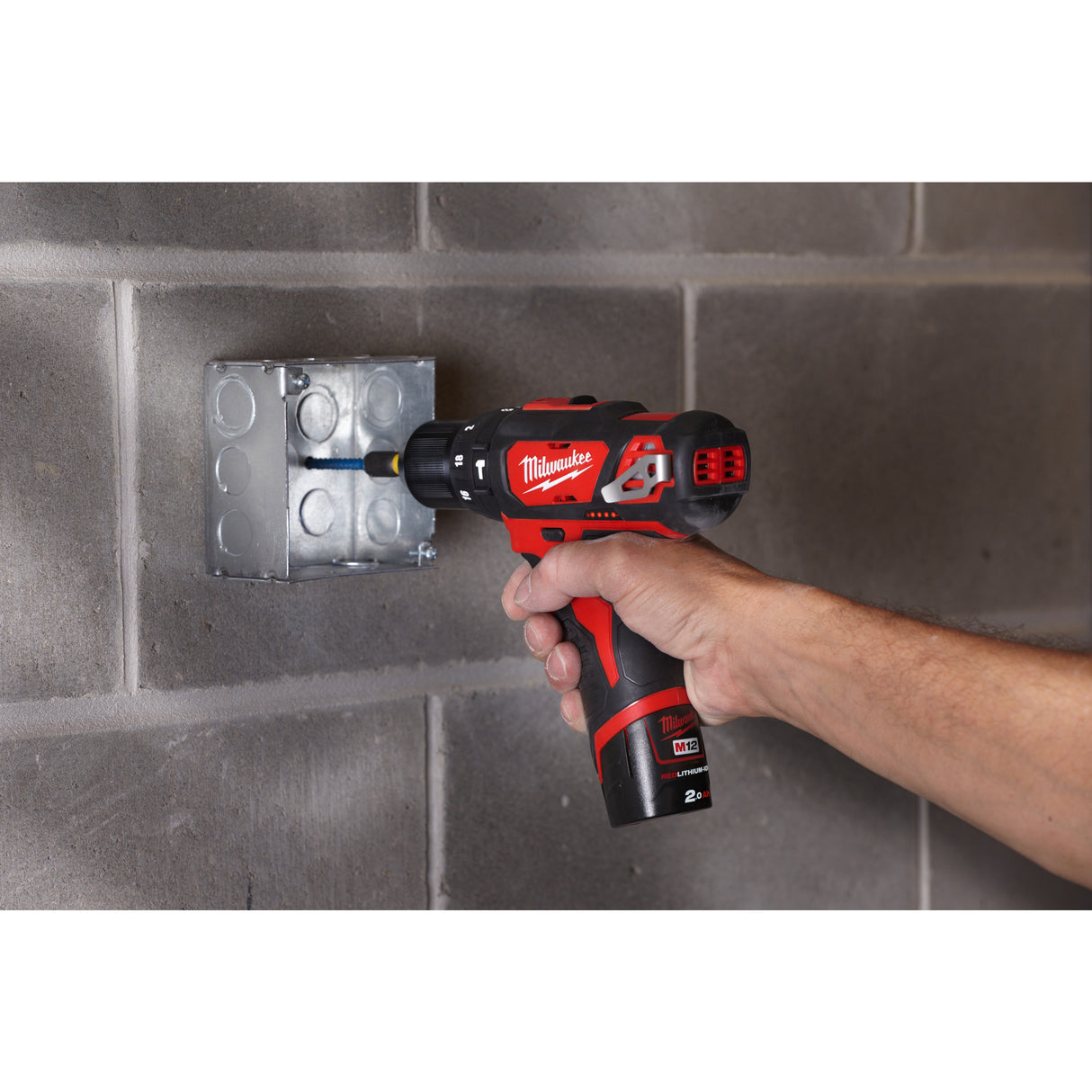 Milwaukee M12bpd-202x mașină de găurit cu acumulator 4933446045