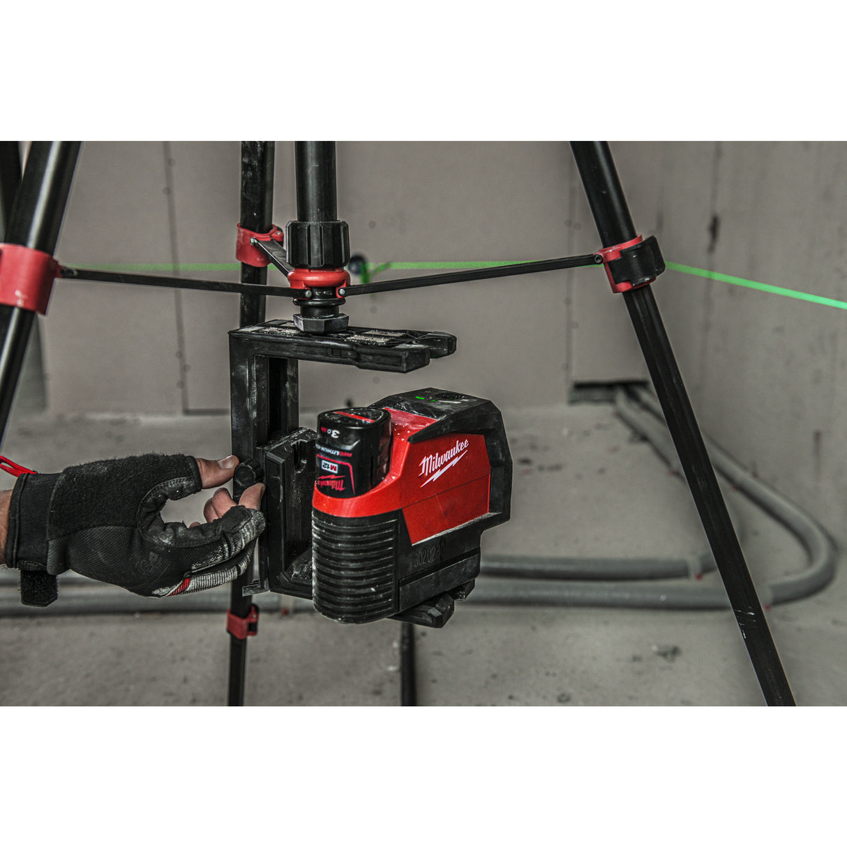 Milwaukee M12cllp-301c M12 laser linii cruce 2p 4933478100