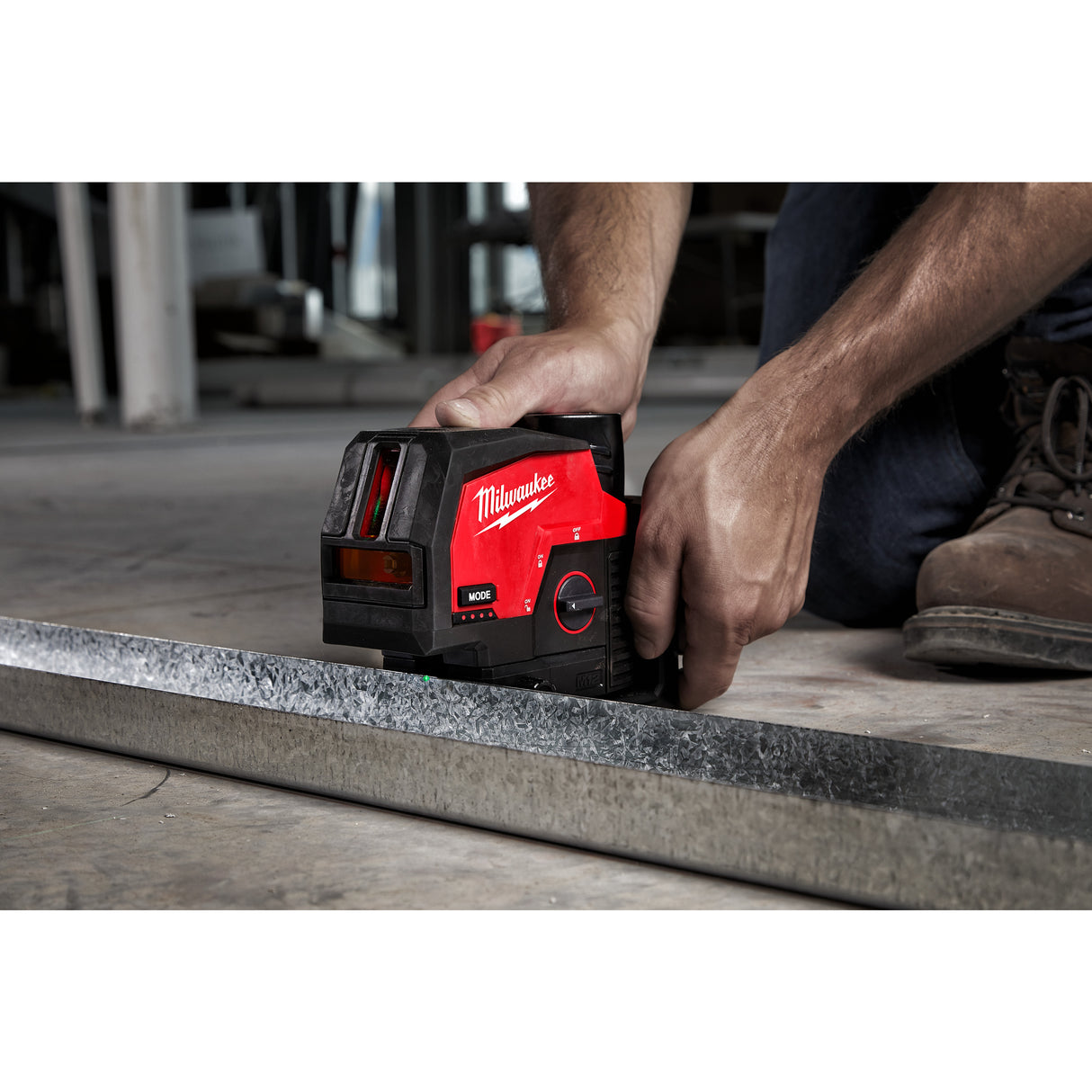 Milwaukee M12cllp-301c M12 laser linii cruce 2p 4933478100