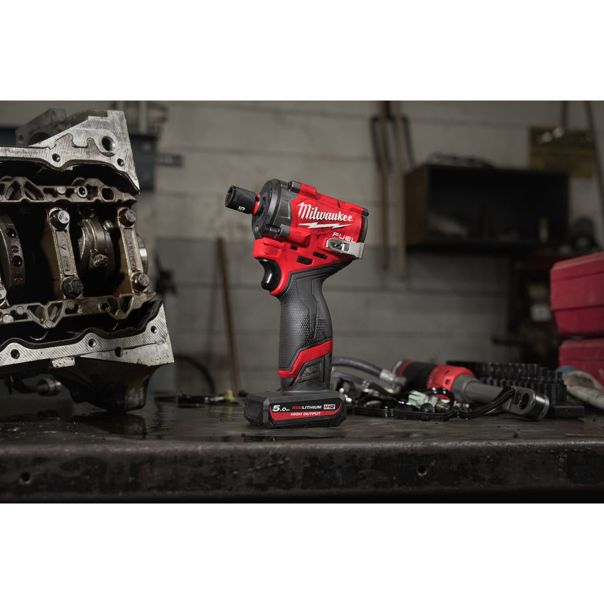 Milwaukee 4933493451 Cheie compactă de impact ⅜″ M12 FUEL™ cu inel de fixare