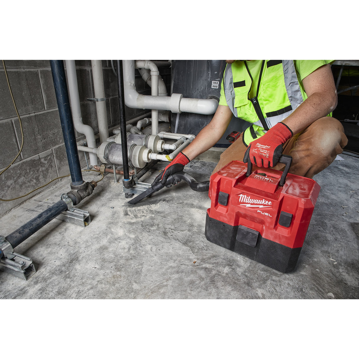 Milwaukee M12fvcl-0 asipirator umed/uscat   4933478186