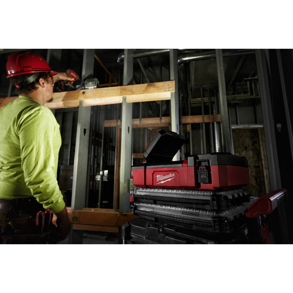 Milwaukee M12poal-0 proiector PACKOUT™ 4933480473