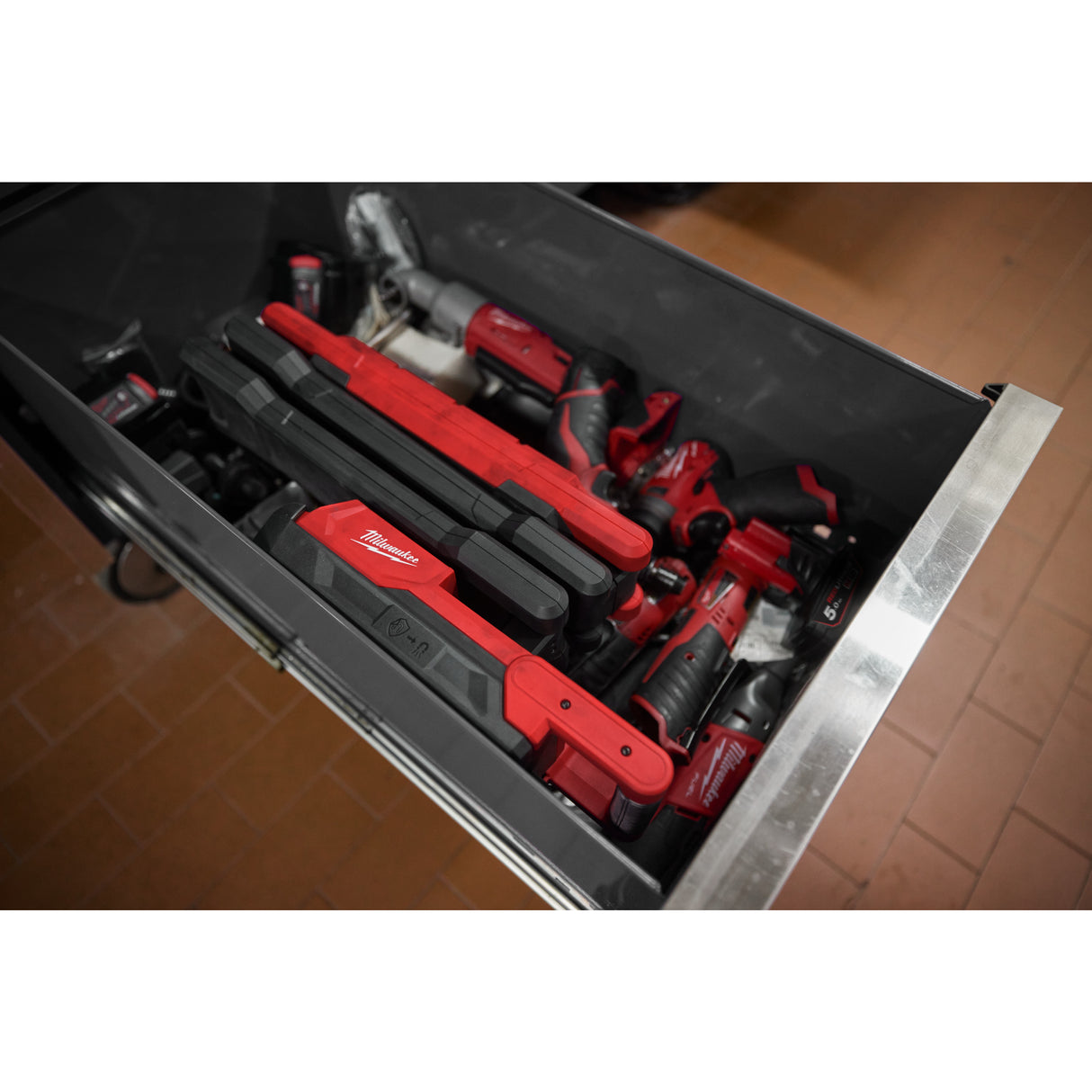 Milwaukee 4933498147 Lampă pliabilă M18™