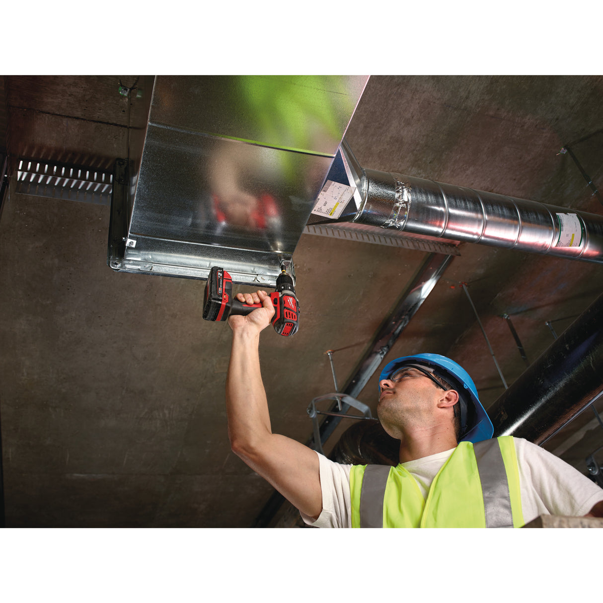 Milwaukee M18bdd-202c mașină de găurit și înșurubat cu acumulator 4933443555