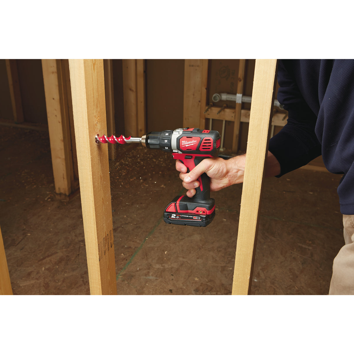 Milwaukee M18bdd-202c mașină de găurit și înșurubat cu acumulator 4933443555