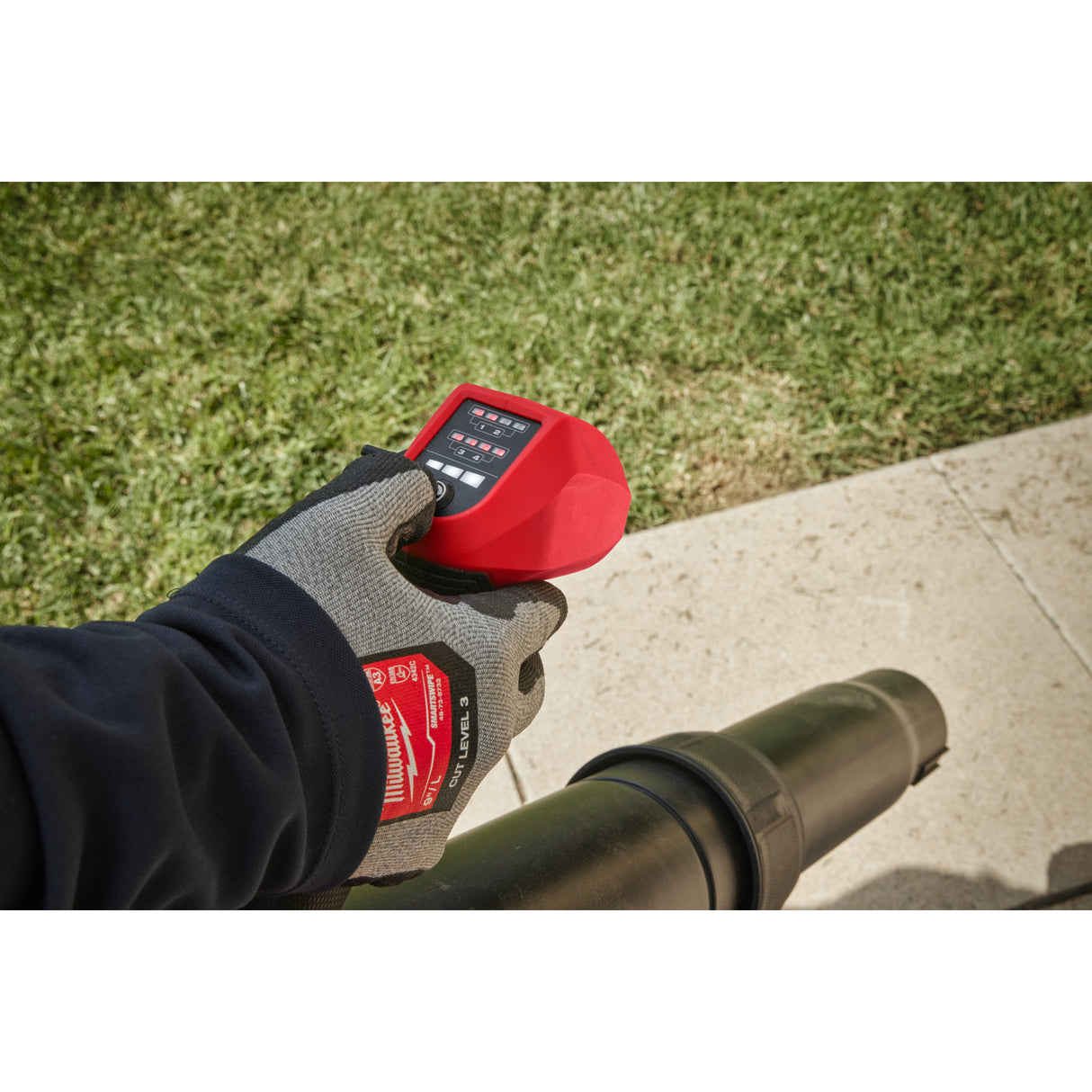 Milwaukee M18f2bpb-0 suflantă tip rucsac, cu 2 acumulatori 4933493212