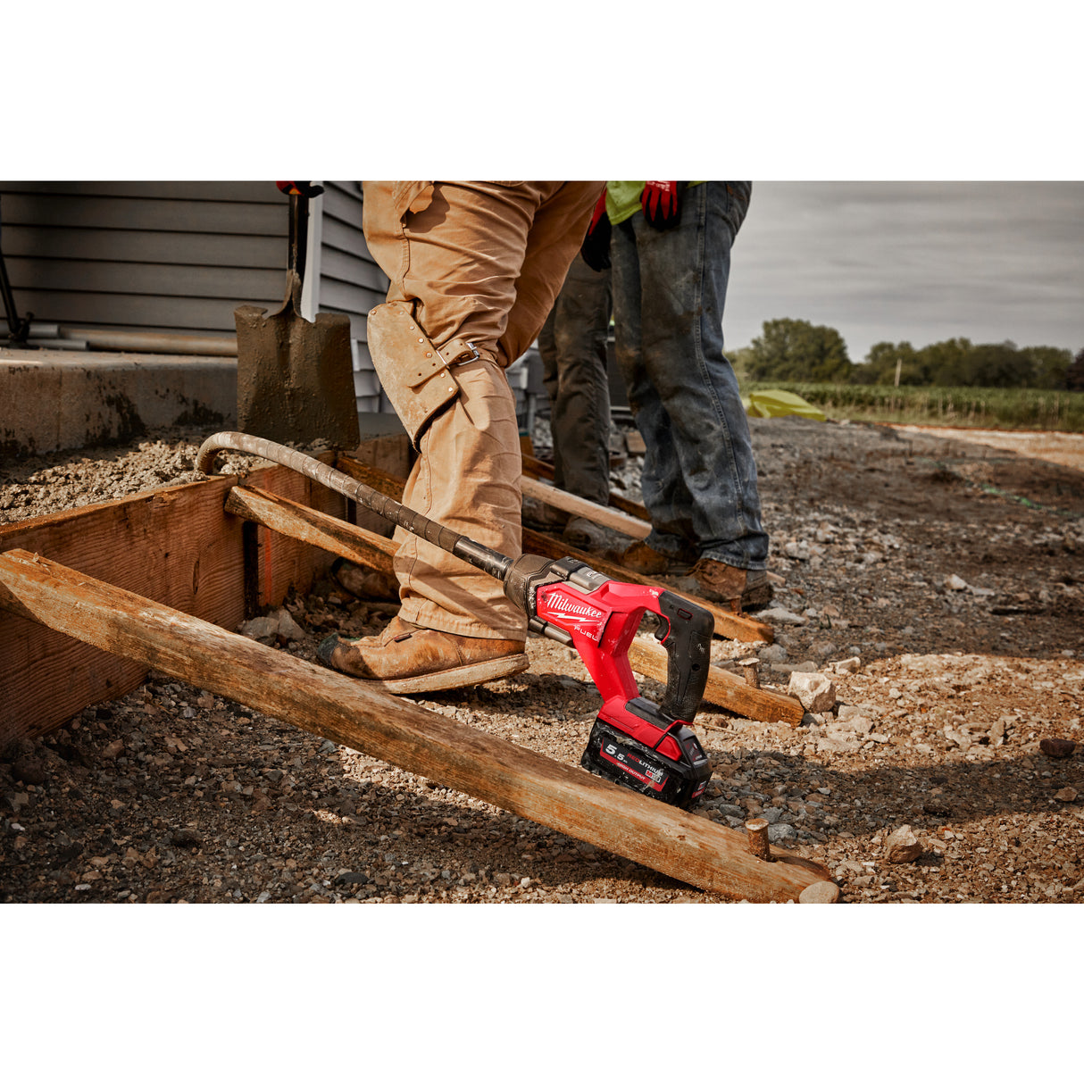 Milwaukee M18fcvn12-551 vib. beton cu lance   4933479597