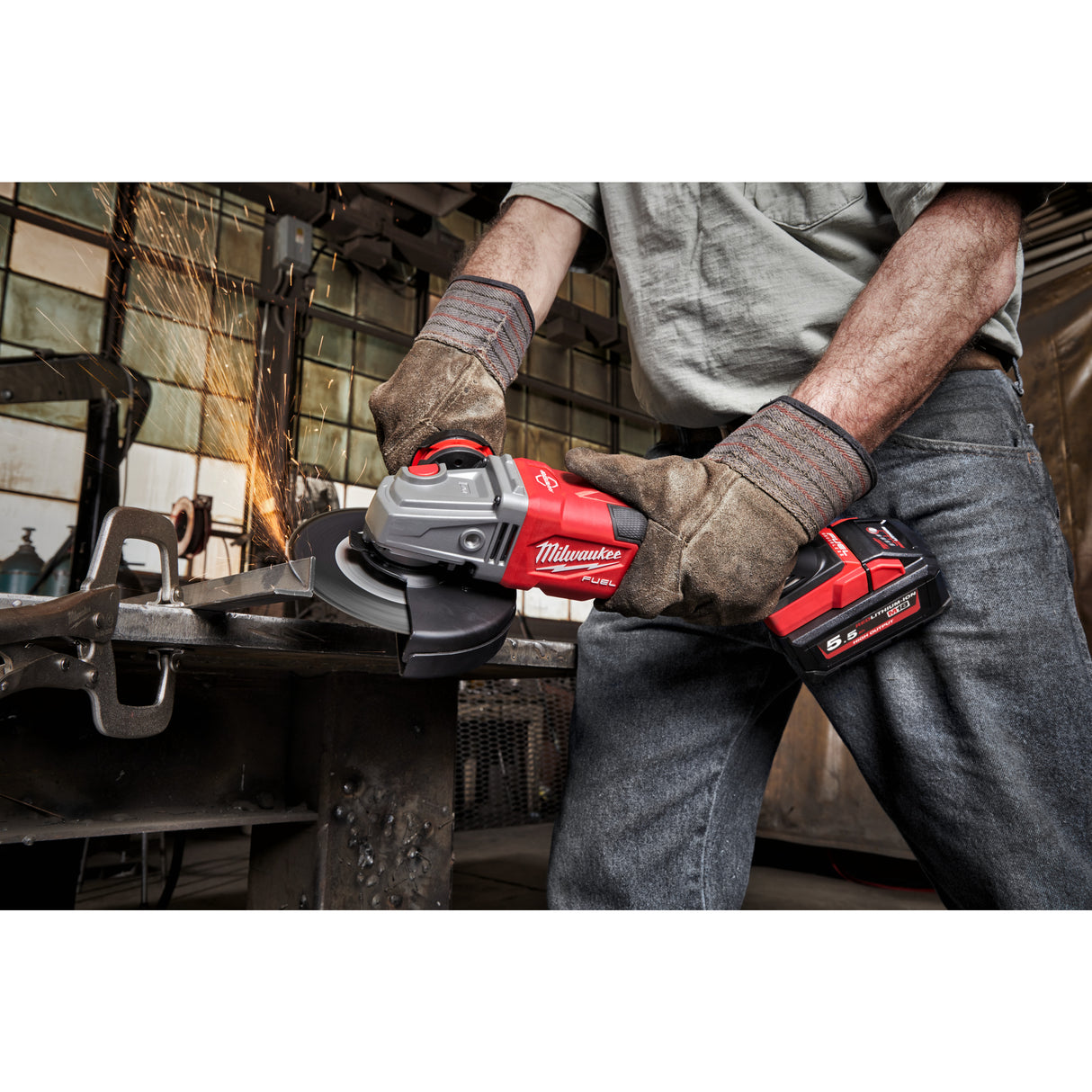 Milwaukee M18fhsag125xb-552x polizor ung.cu ac   4933471079