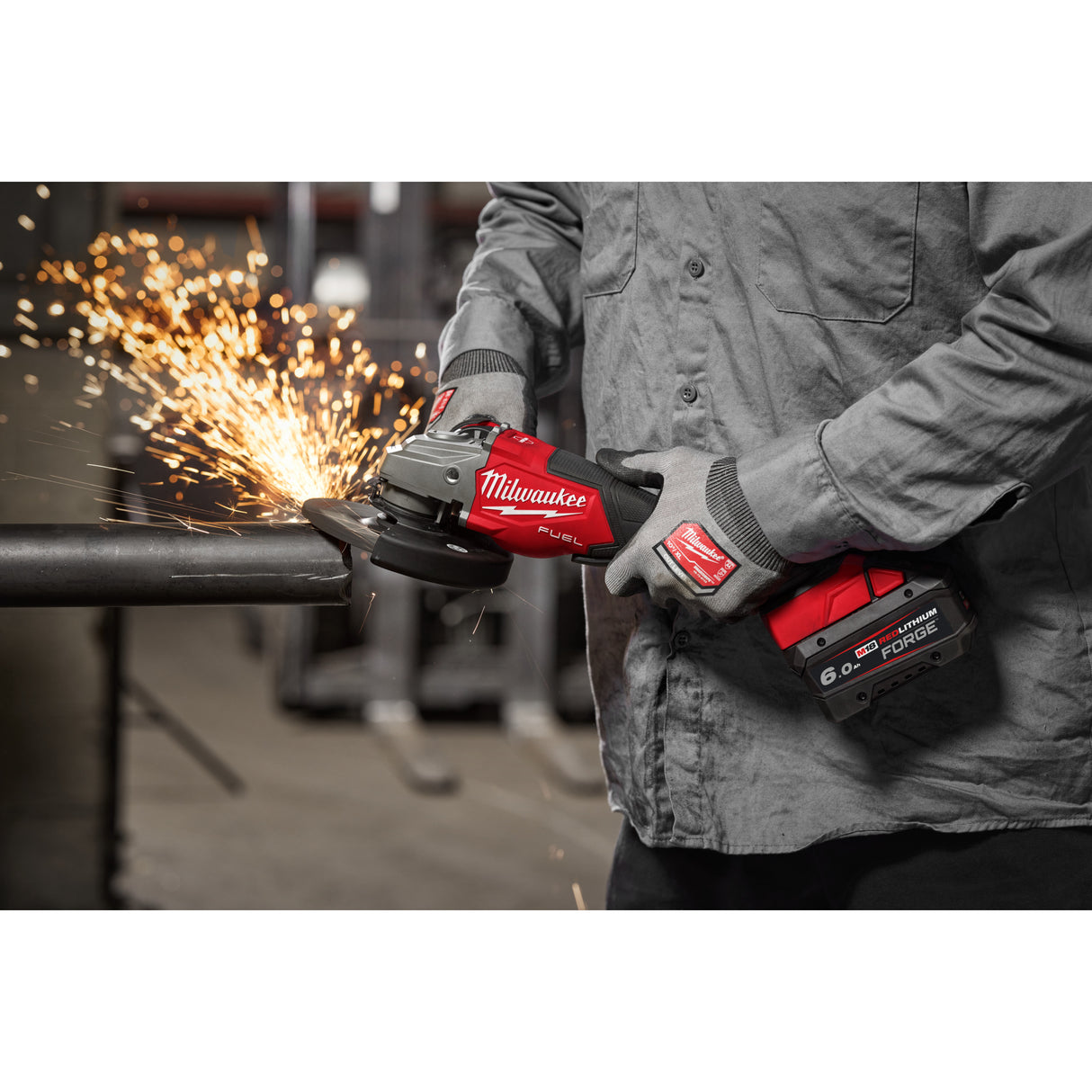 Milwaukee 4933493417 Polizor unghiular de înaltă performanță cu frânare rapidă și comutator tip clapetă M18 FUEL™ 125 mm