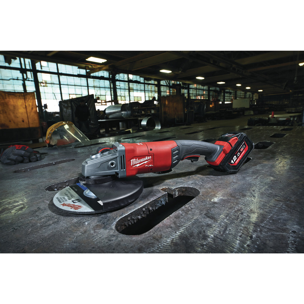 Milwaukee M18flag230xpdb-121c Polizor unghiular 230 mm cu comutator tip clapetă M18 FUEL™ 4933499241