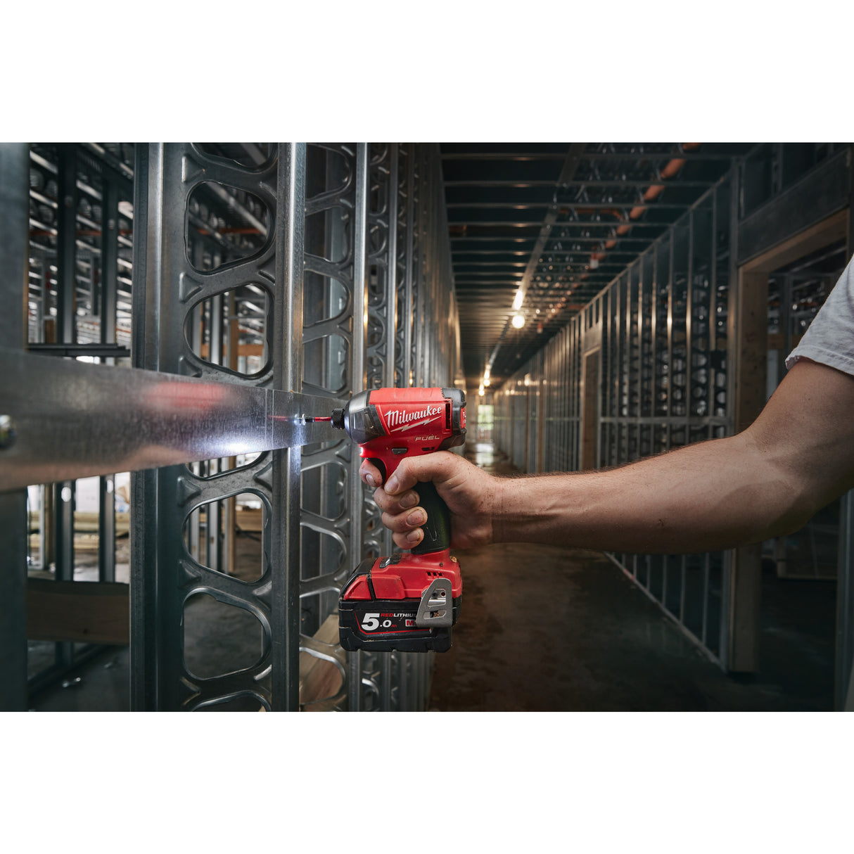 Milwaukee M18fqid-502x mașină de înșurubat impact cu acumulator 4933451790