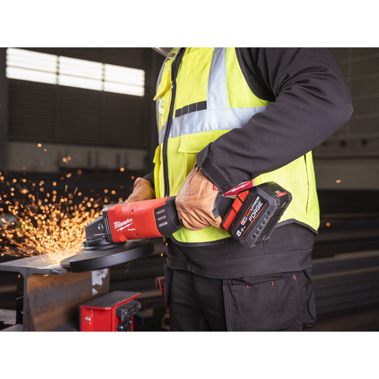 Milwaukee M18oneflag230xpdb-122c Polizor unghiular 230 mm cu frânare și comutator tip clapetă M18 FUEL™ one-key™ 4933499242