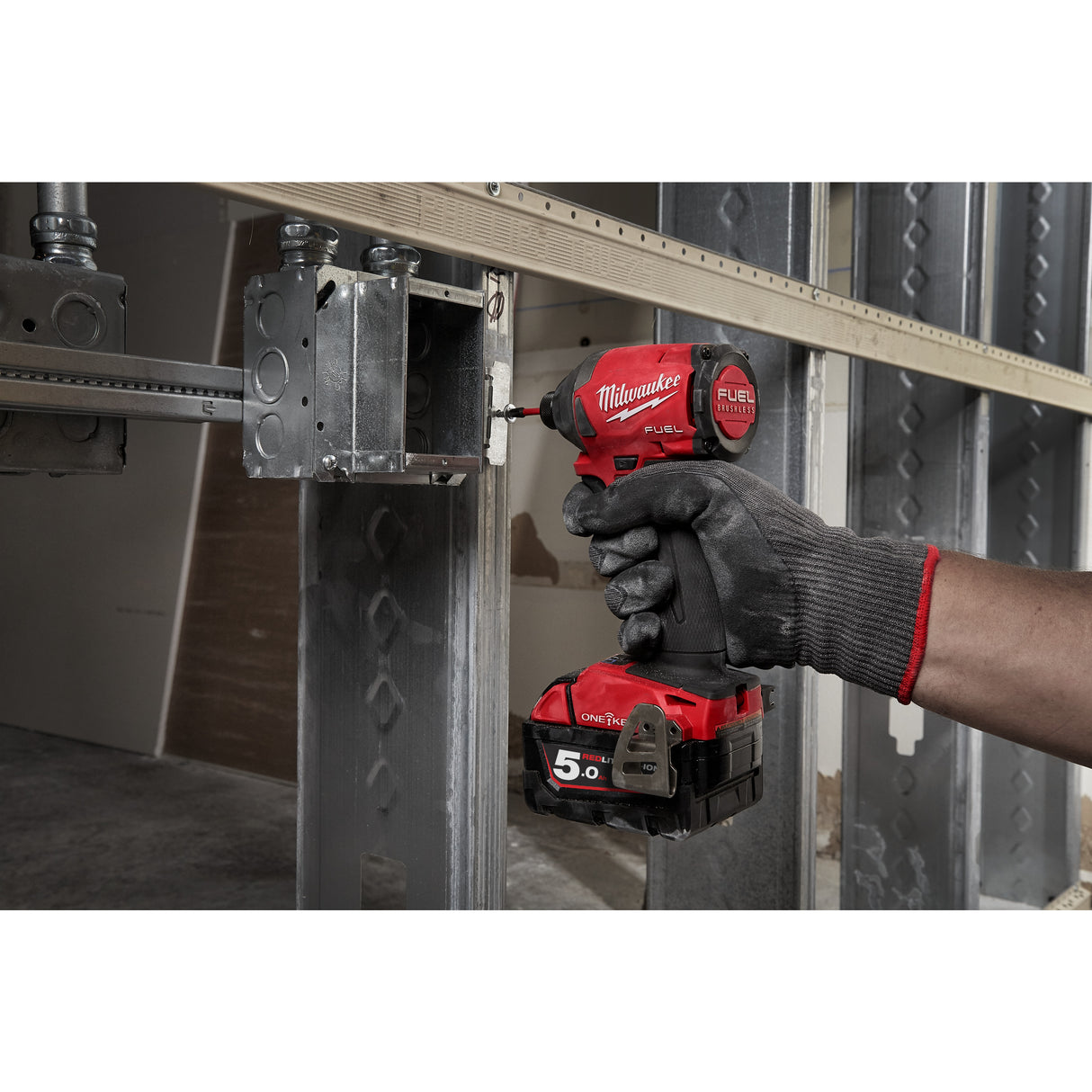 Milwaukee M18oneid2-502x cheie impact cu acumulator 4933464091