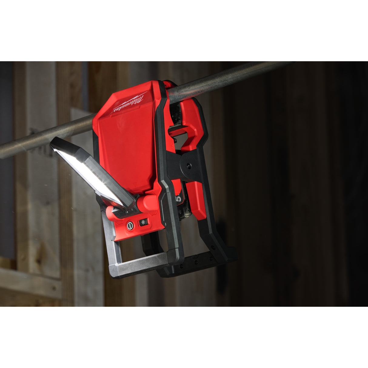 Milwaukee 4933493547 Proiector pivotant M18™