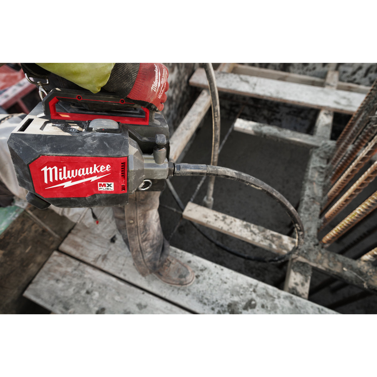 Milwaukee Mxfcvbc-0 vibrator beton servietă   4933479607