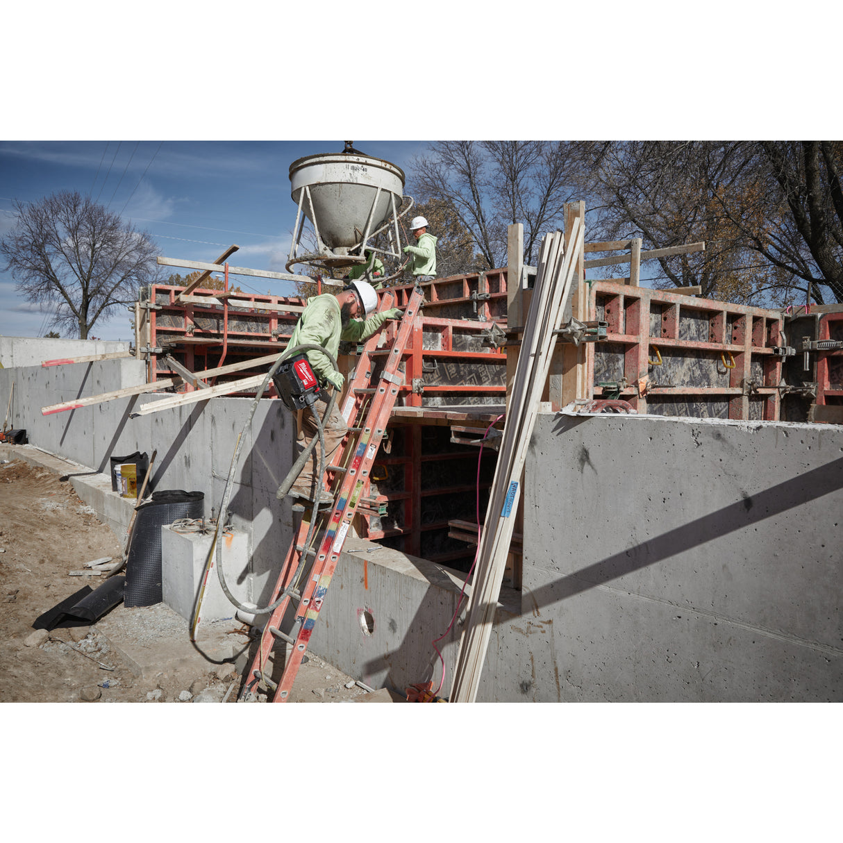 Milwaukee Mxfcvbc-0 vibrator beton servietă   4933479607