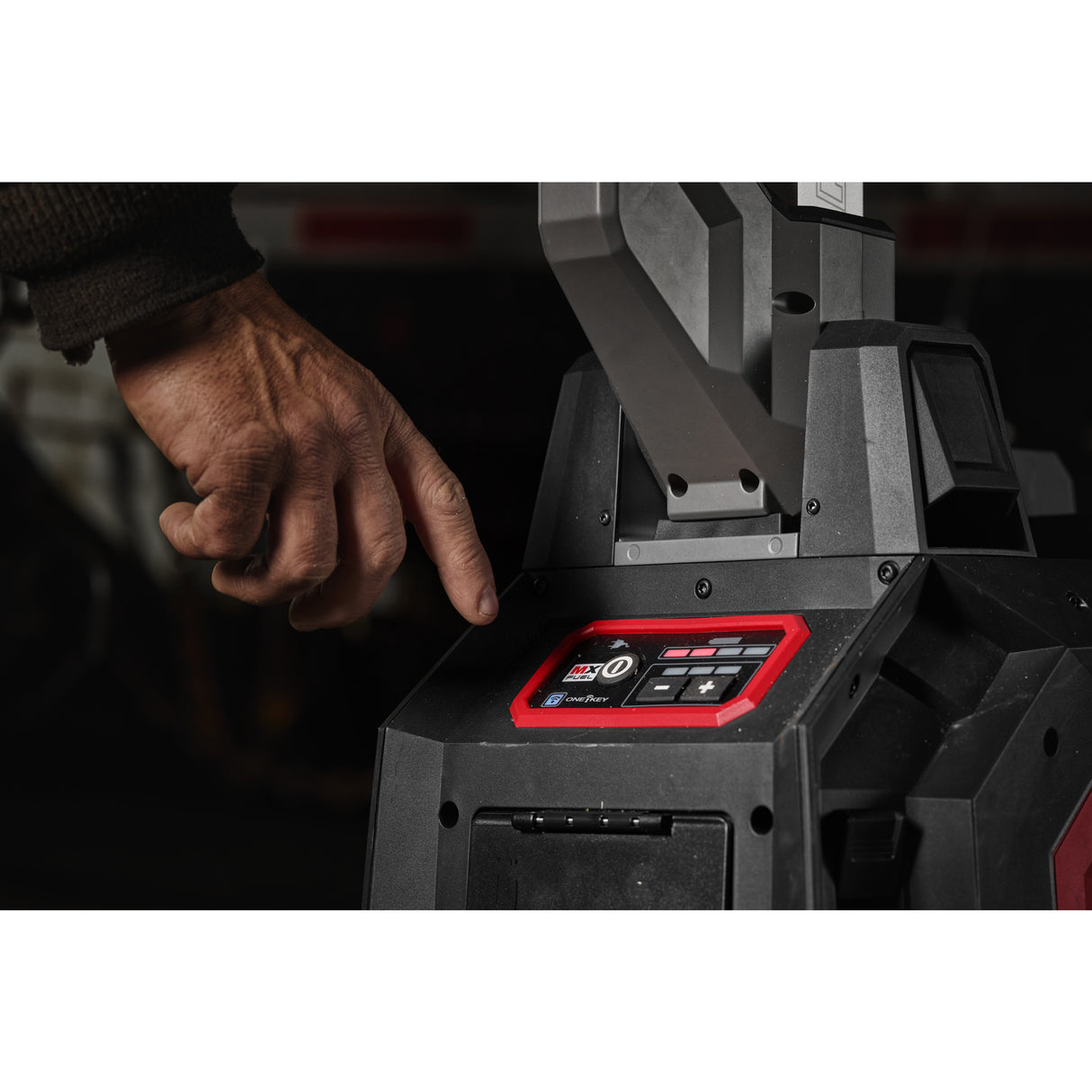 Milwaukee 4933498075 Turn compact de iluminat mx FUEL™