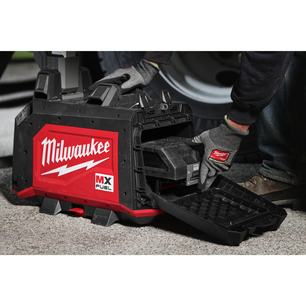 Milwaukee 4933498075 Turn compact de iluminat mx FUEL™